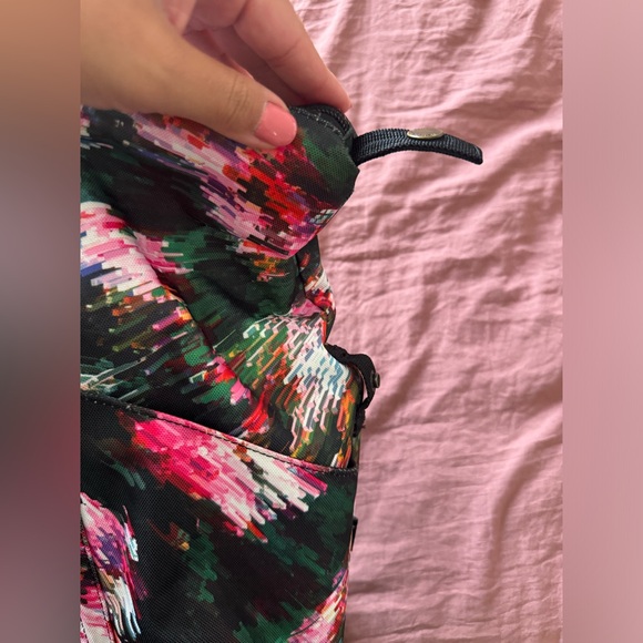 Herschel Duffle Bag - Picture 8 of 13